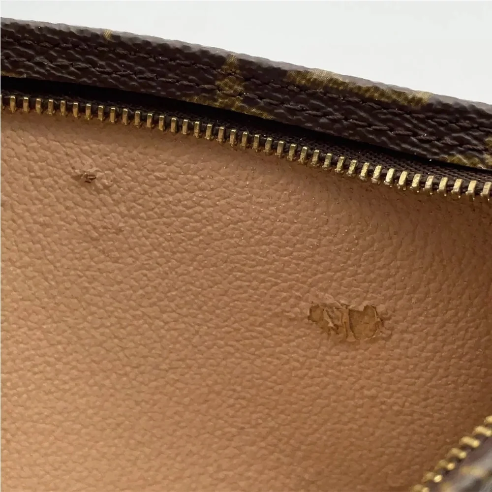 Louis Vuitton Pouch